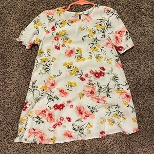 Old navy floral dress size 4 and 5t
